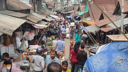 Crowd hits Agartala markets on Pohela Boishakh. TIWN Pic April 15